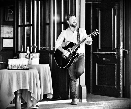 Andreas Reisewitz, Sänger Gitarre Livemusik Augsburg Bayern